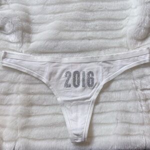 5/$30 (NWOT) VICTORIA’S SECRET 2016 White & Silver Thong
